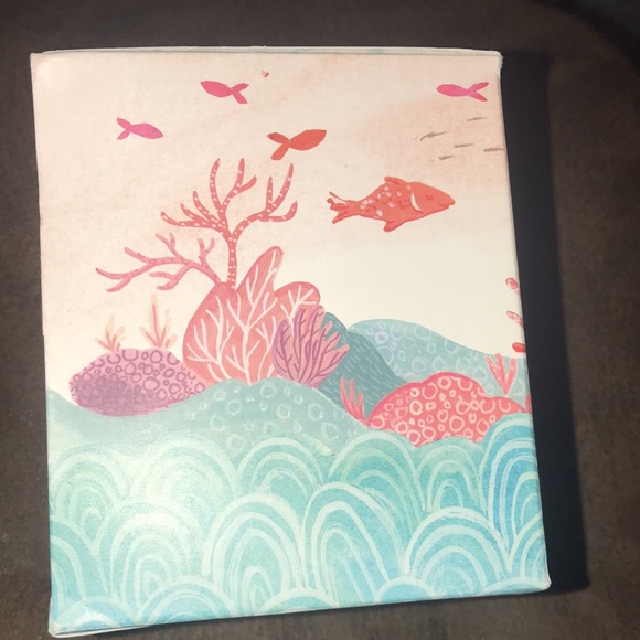 NWT hand in hand clean water collection coral soy wax candle by Anthropologie - Picture 6 of 9